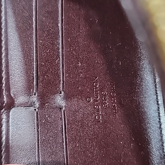 *Authentic* Louis Vuitton Wallet - Picture 9 of 14
